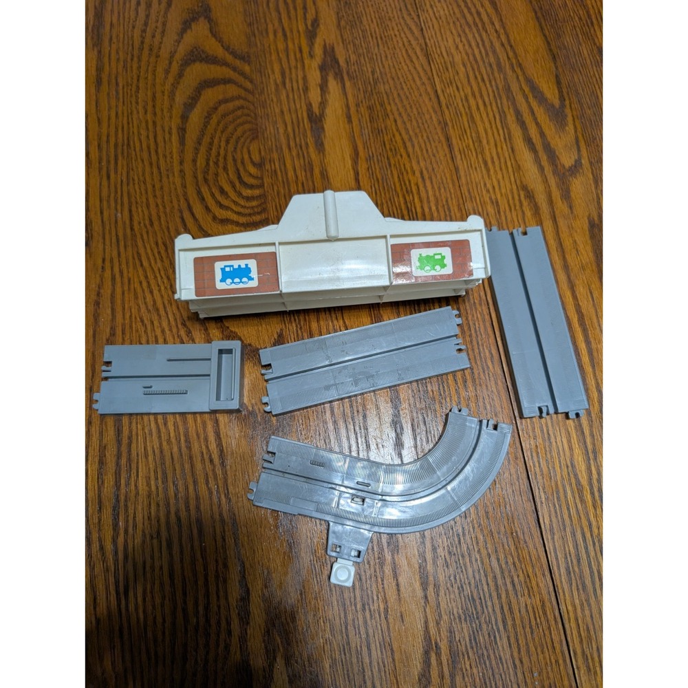 Tomy Thomas & Friends Big Big Loader Loading Dock And Track As Is Parts #6563